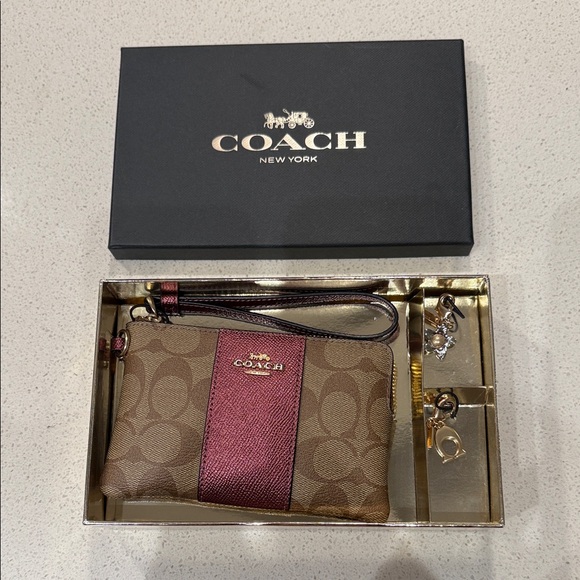 COACH Wristlet & Charms Metallic Wine Box Gift Set - Picture 2 of 8